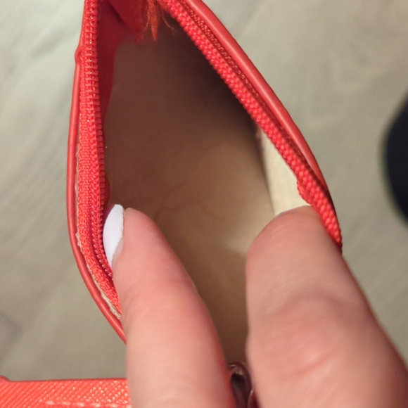 Red Deadpool Keychain Wallet - Picture 3 of 3